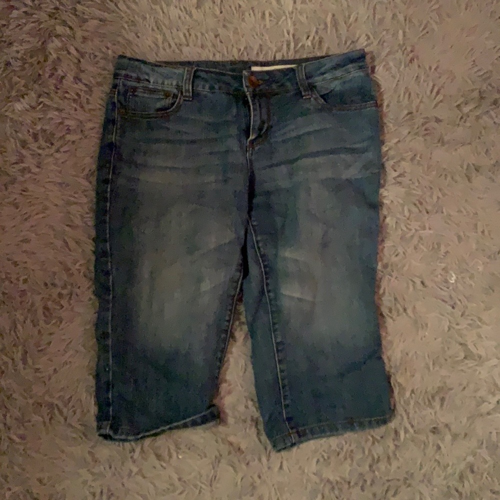 DKNY Capri Jeans
